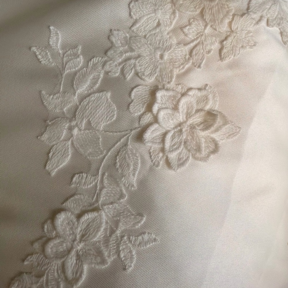 Justin Alexander NWT IDONIA size 4 unworn, unaltered. - Picture 6 of 15